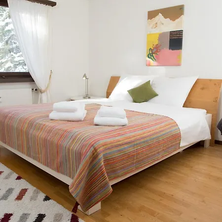 Cristallina Holiday Flat For 4 People Lenzerheide